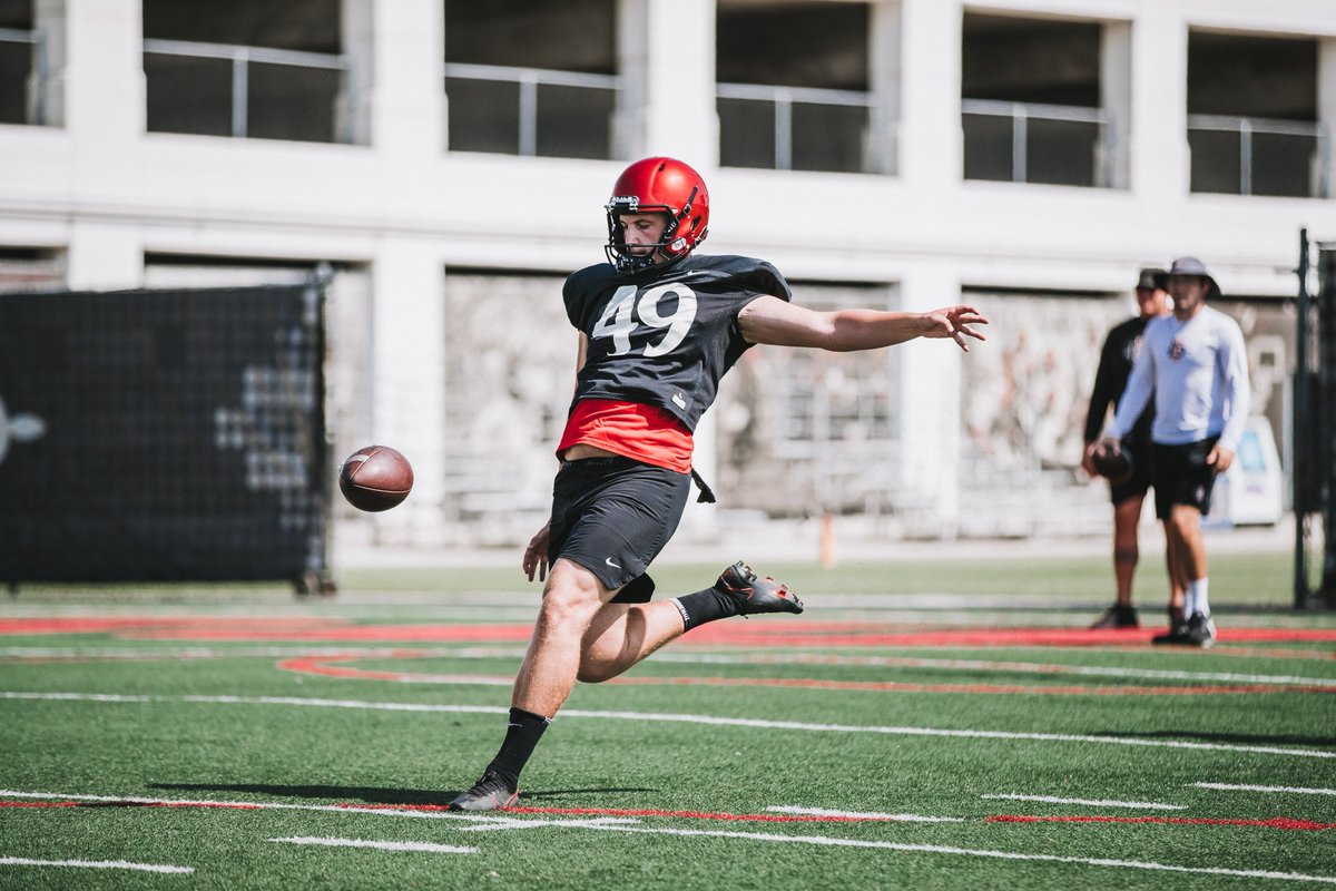 Collyn Hopkins tweet media