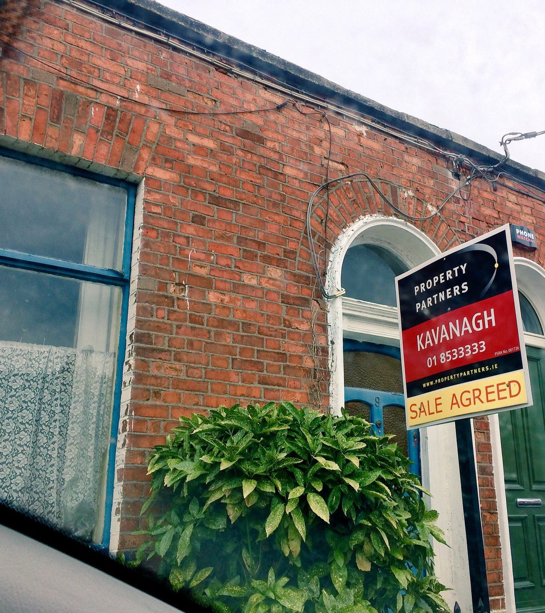 MariaCanEmb's tweet image. How it started… how it’s going! Feeling very blessed to have my own home and getting so much enjoyment from renovating it. So happy to live in #Dublin 🏡💙