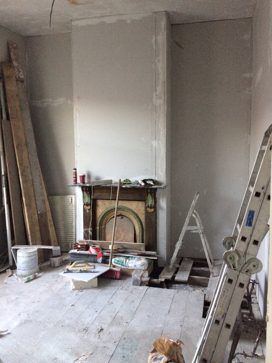 MariaCanEmb's tweet image. How it started… how it’s going! Feeling very blessed to have my own home and getting so much enjoyment from renovating it. So happy to live in #Dublin 🏡💙