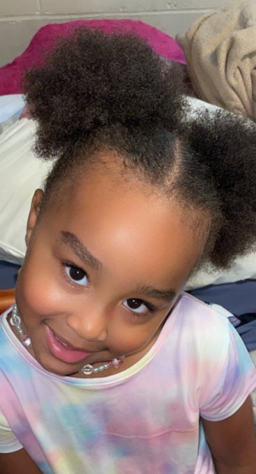 #jemma #thechi https://t.co/C7pFKYtPj3<a href="/tag/jemma"class="tags">#jemma</a><a href="/tag/thechi"class="tags">#thechi</a>