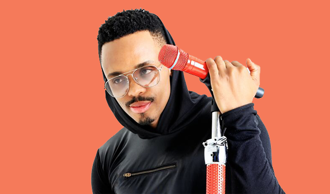 MusicOnTape1's tweet photo. @DonaldInDenial ON THE RED MIC IS BACK BABY!
NOW PLAYING: COLOURS

#ISLEKKER #MUSICONTAPE #JULLEKEN https://t.co/miQkl2UGk4