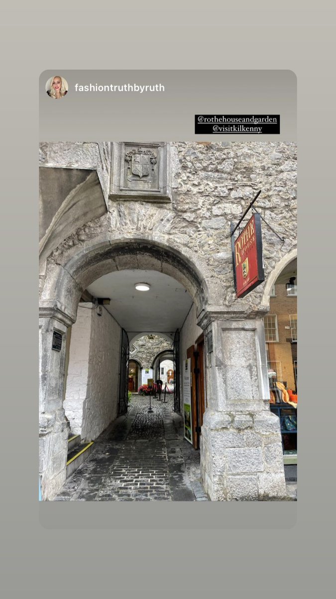 LoveKilkenny's tweet image. Even on a rainy day @rothehouse is picture perfect ☔️💜    
#moretoexplore #visitkilkenny #fashiontruthbyruth