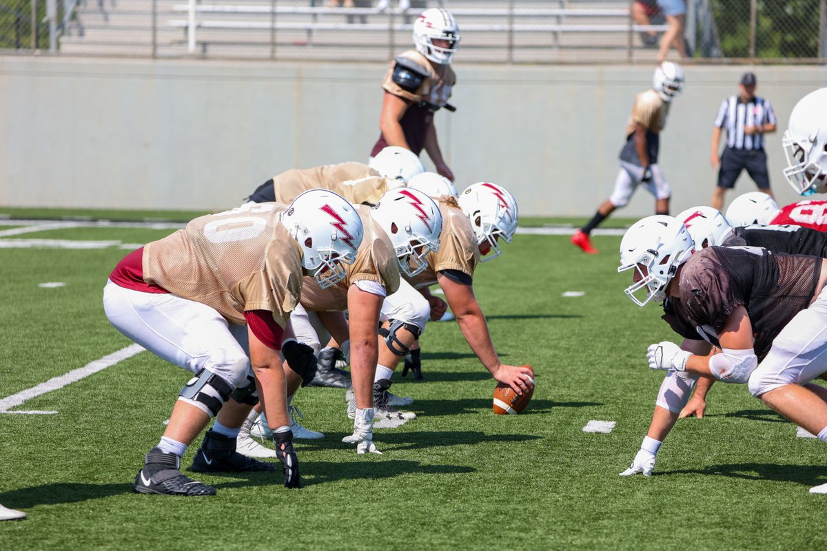SNUFootball's tweet photo. Saturday Scrimmage 🏈

@camwells_7 capped off the day with an INT on the final play! Only 12 days until we do it for real.

#BoltsUp⚡️ https://t.co/GOjxXZHhdT