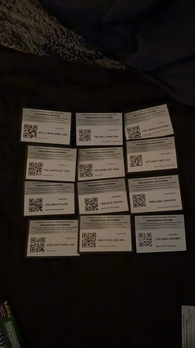 ClosetNatashas's tweet photo. #pokemon #pokemontcg #pokemononlinecodes #onlinecode @MeechFromPallet https://t.co/JVxBB3zG4q