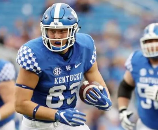 RowlandRIVALS's tweet photo. Vince Marrow's tight ends are thriving in Liam Coen's new offense. Word trickling out they had a huge day... https://t.co/PONKG5eX2i https://t.co/kkQJXRN75O