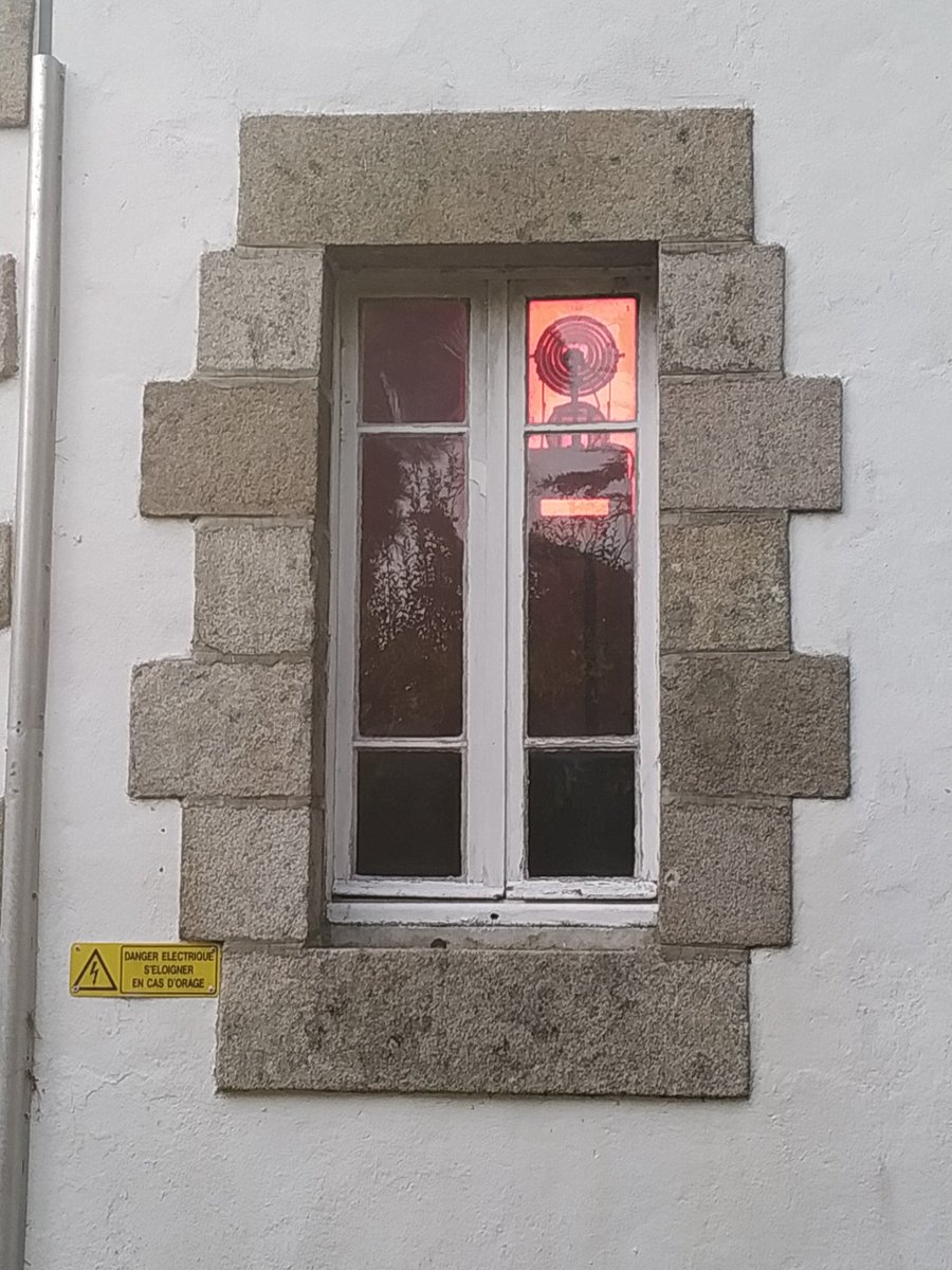 F4ELJ's tweet photo. It is 8:00 pm, thank you all for your patience and participation. See you tomorrow for the second day ! ππ #Lighthouse #TM2LW
#hamradio
#ILLW @F4ELJ @F5Ohh https://t.co/xOARdQRLkY