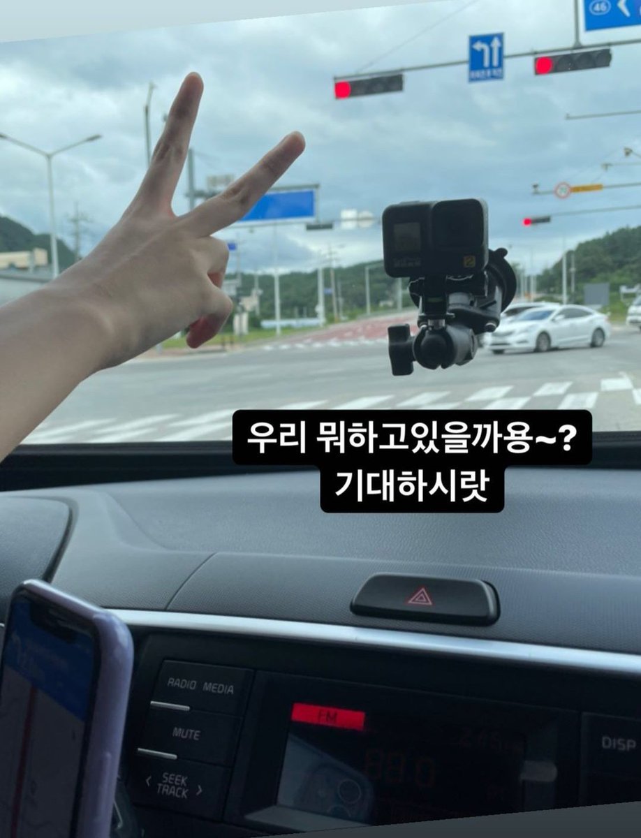 hanakkyu's tweet photo. Mimi and Soyee are finalists of GIA Award. They passed the first screening and made it to the finals. The final winners will receive a small prize, an honorary ambassador for Gangwon-do, and publicity for the GTI Expo.
#MIMI #Soyee #gugudan 
#미미 #소이 #구구단 https://t.co/FpaP0td2mB
