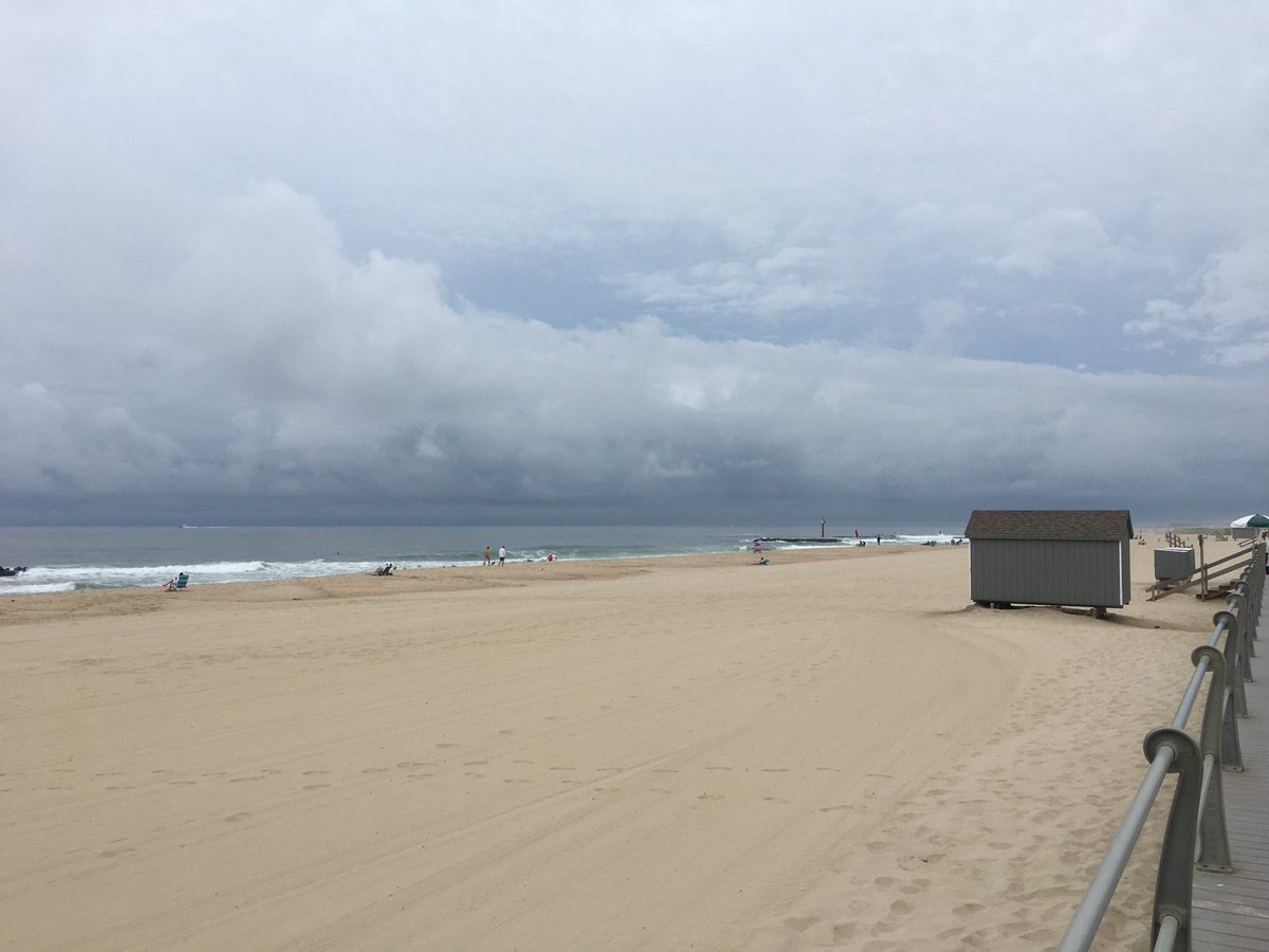 Dennis_Hart's tweet image. 5.2 miles this morning ⁦@SpringLakeBeach⁩   Storms coming   #run #runchat