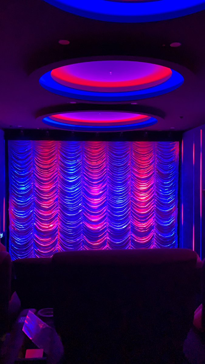 jadeschatten's tweet photo. #PromisingYoungWoman #Frankfurt #astorfilmlounge https://t.co/UIc17FQ0rL