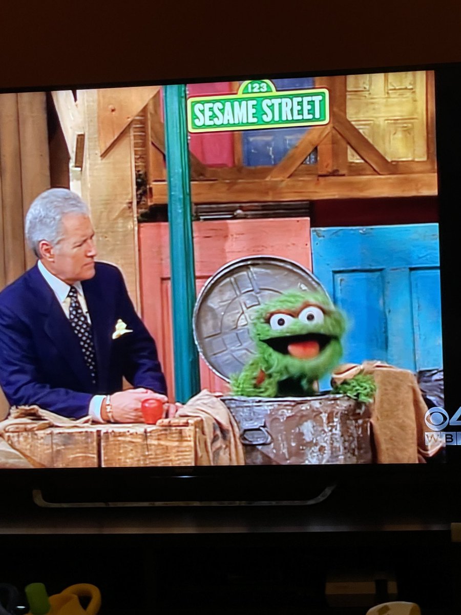 szatme's tweet photo. Going to tell my kids this was ⁦@TheGreenKnight⁩ https://t.co/lbE0A6roXh