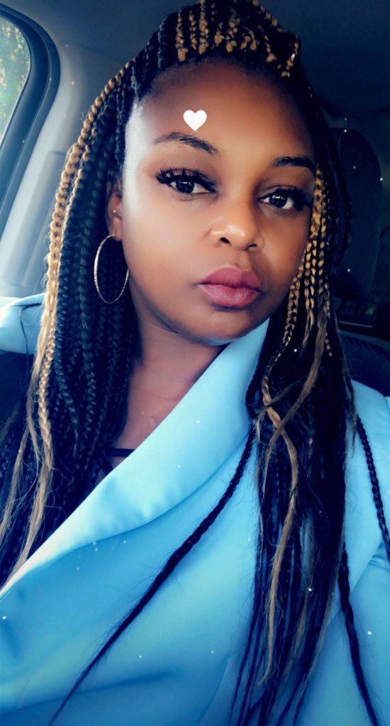 MZNINABABii's tweet photo. Legend: You so pretty Nina #LegendApproved https://t.co/Sxh89IMp0K