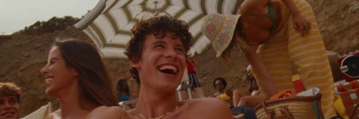 messyshwn's tweet photo. #SummerOfLove mv; messy headers. https://t.co/rdCfjxCbTf