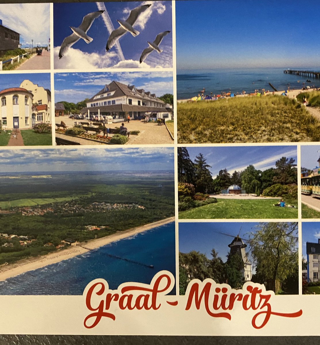 JenBuWu's tweet photo. Wenn’s mal etwas länger dauert. Heute war der Briefkasten sehr sehr voll, dabei auch die @duemmster_user seine #MakePostcardsGreatAgain . Auch dir lieben Dank für diesen netten Gruß 😘😘 https://t.co/Xf0PqvbD4M