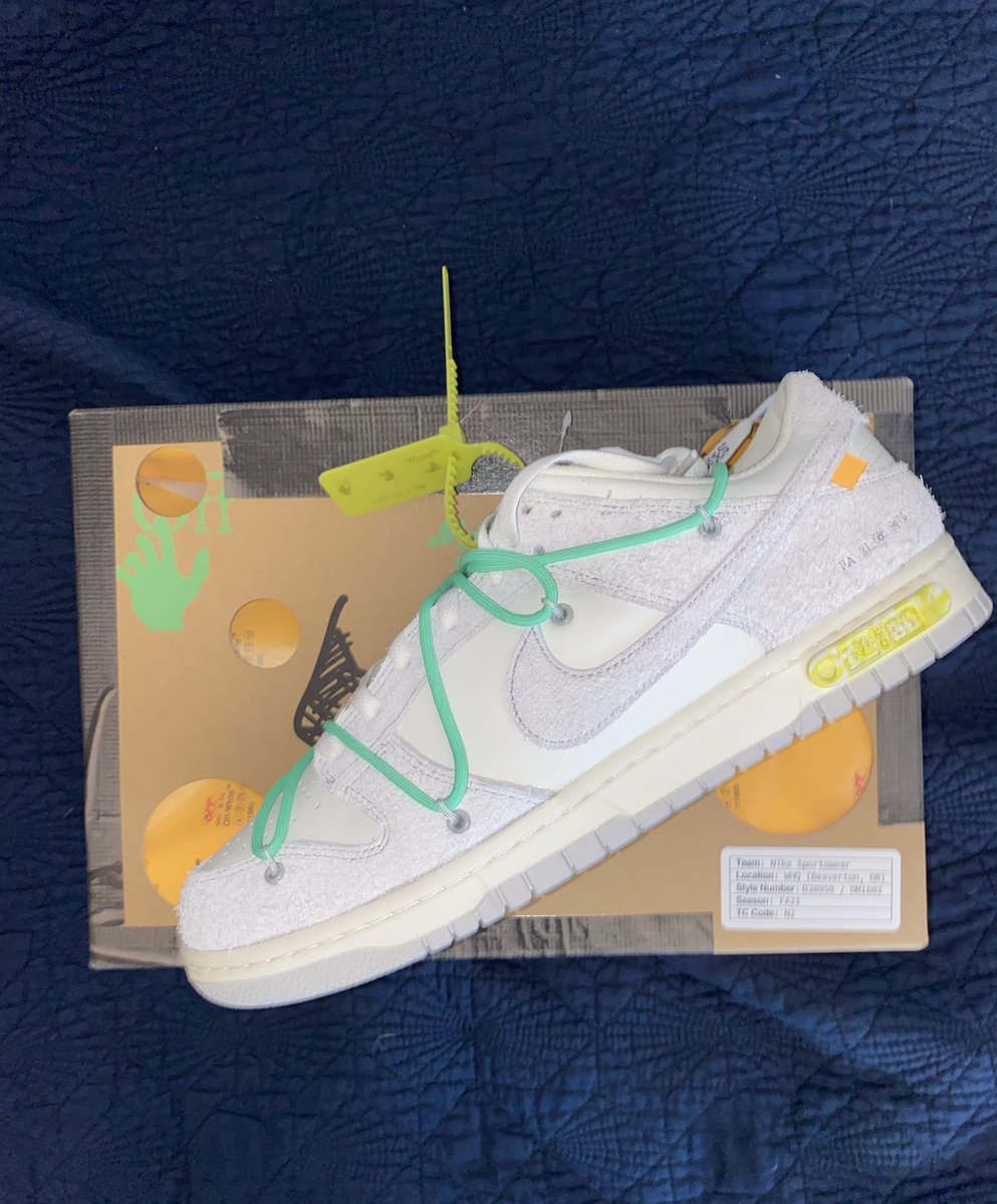 Jaden6280's tweet photo. 📦 Lot 14/50 Off-White Dunks 
@SOLELINKS Appreciate the links! https://t.co/DHBE2XOOGG