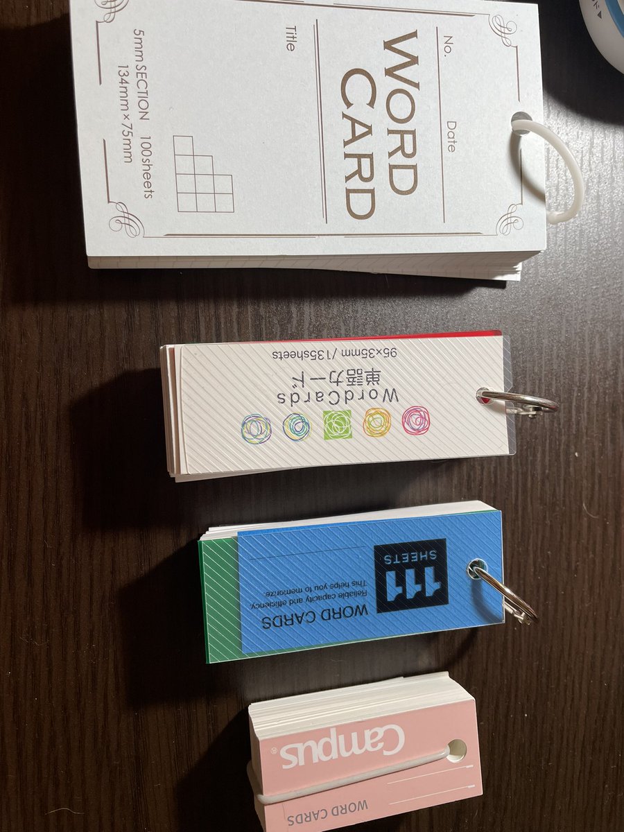 LanfitM's tweet photo. 単語カードを徹底活用する。
相性の良いものを探るべく、あれこれ購入。
楽しみ❣️
ちょっと最近は自分がマニアックになってきたのが嬉しかったりする、英語オタク（笑）

#40歳超えての多言語
#朝活中
#英検1級
#単語カード
#受験生みたい
#マニアック
#楽しい https://t.co/tzce87nV3k
