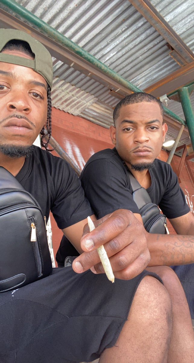 CannibisR's tweet photo. ๐ฃ๐ฃ๐ฏ๐ช๐ฝ#Gangshit #MyBrothersKeeper #myBestFriend #CaramelBrothers #BronzeAdonis https://t.co/dEWS6pNgYP