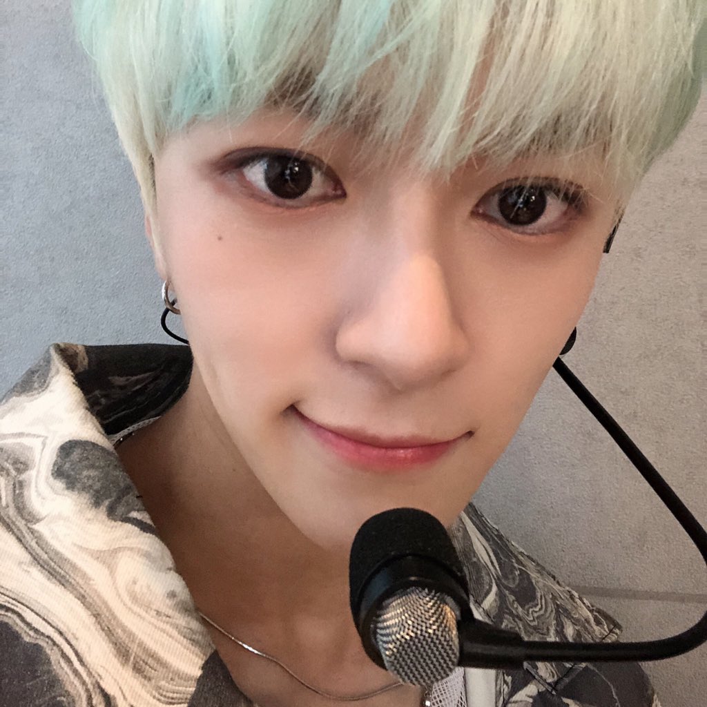 cukeypy's tweet image. 📷210821

¿Disfrutaste el escenario ~~?! 🧐 
Que tengas un buen día hoy CU:KEY🍪❣️

#환 #HWAN