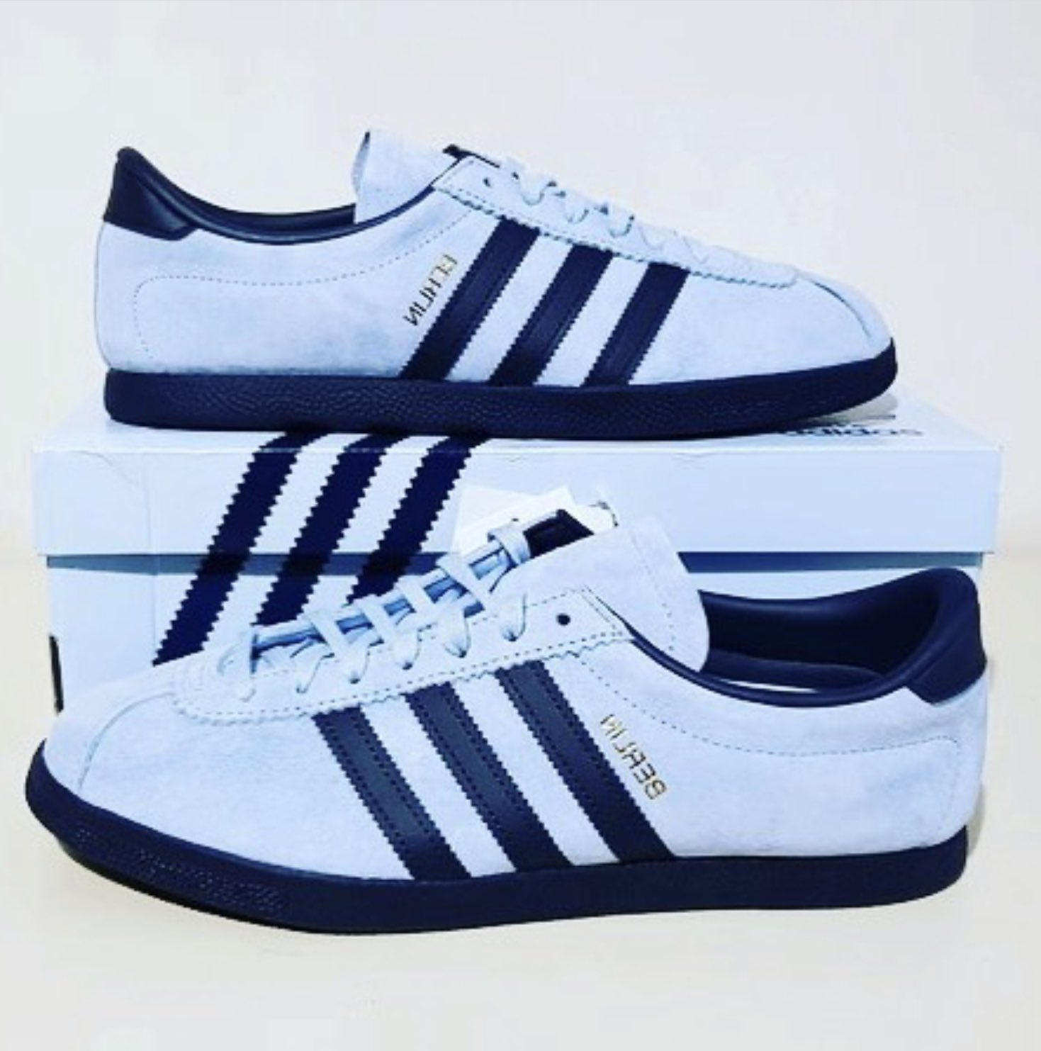 reverse berlin trainers