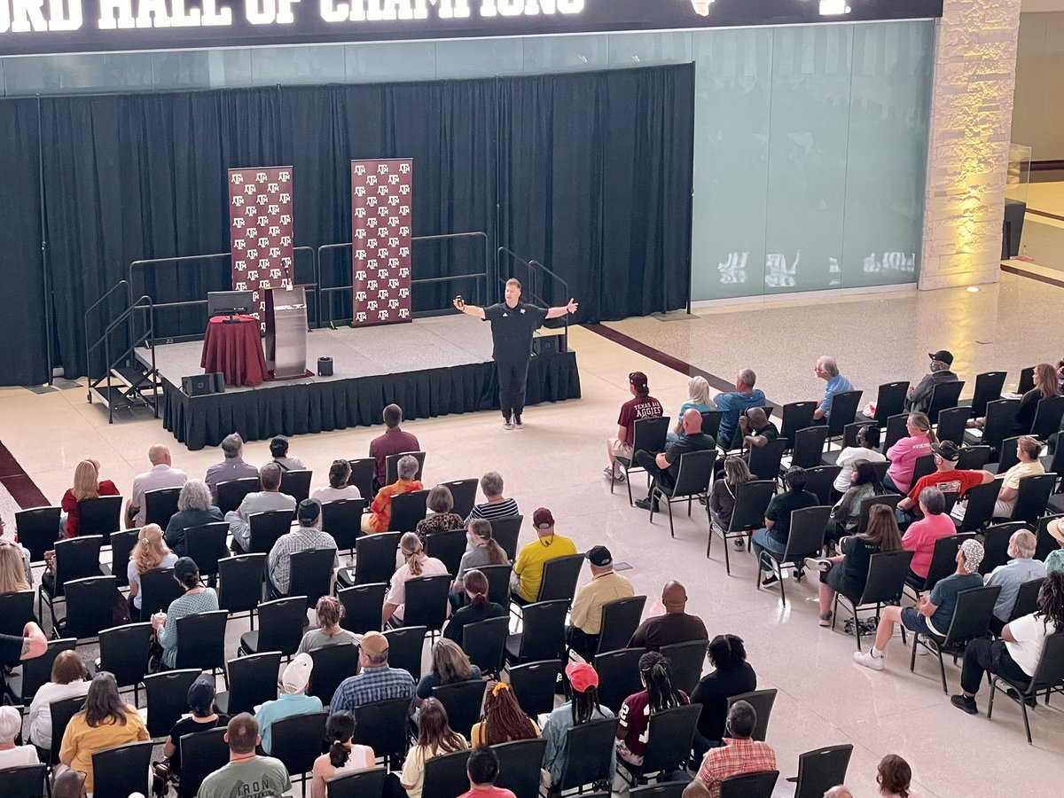 AggieFacilities's tweet photo. Want to give a BIG S/O to @DavidMillay with @EngageMint_ for coming to speak with our security, custodial, maintenance, and concessions staff at our guest service training session today. And training them on the impact their role has on our fans experience on game day. https://t.co/YjfBhp7nwV