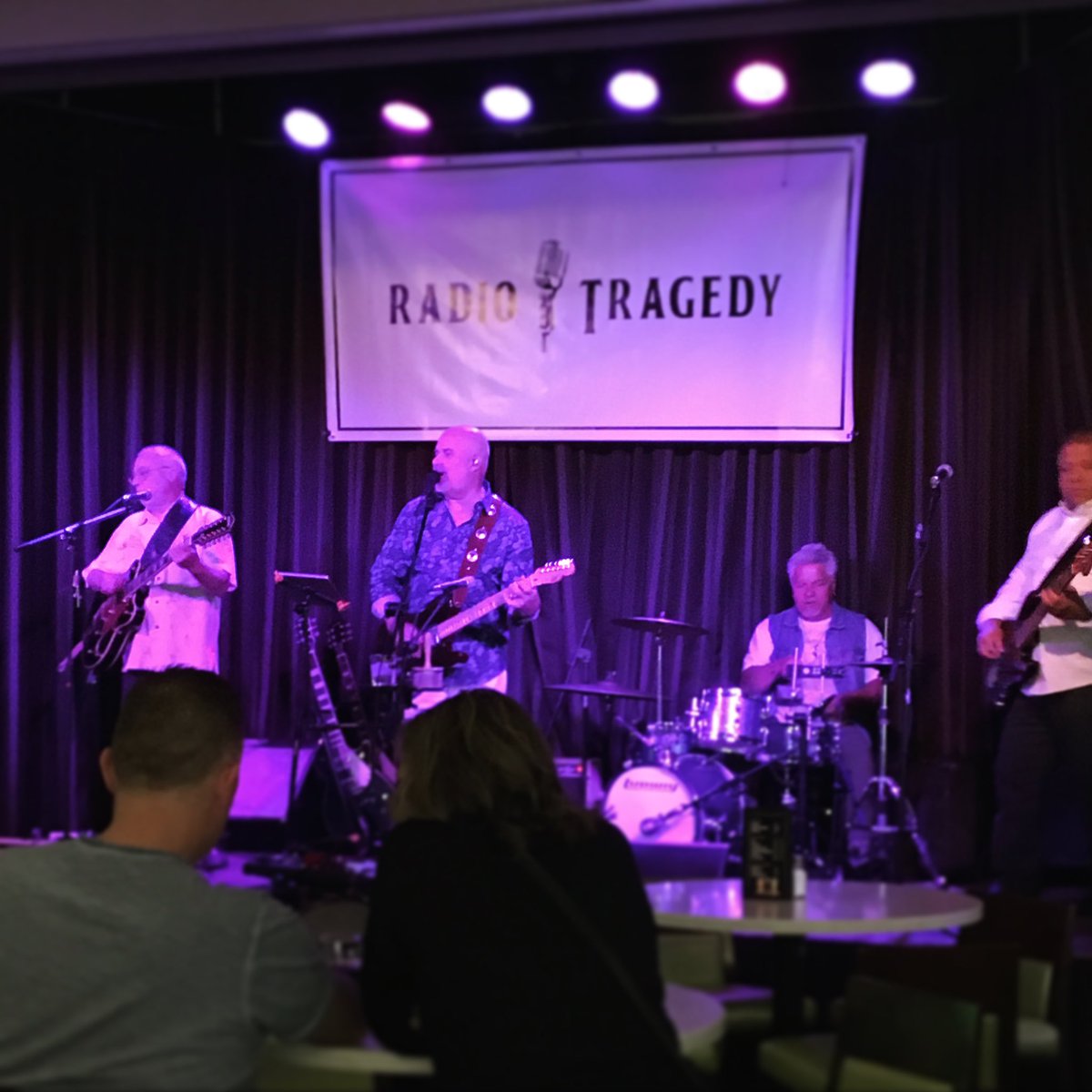 Cellys_StAlbert's tweet photo. We have live entertainment every Friday and Saturday! Radio Tragedy will be performing this evening at 9m!!! Round 2 here we go 🎤🎶🤘

#music #LiveMusic #edmonton #casino #LiveEntertainment #StAlbert #yeg #centurycasinos #centurycasino https://t.co/L8qlrSnGib