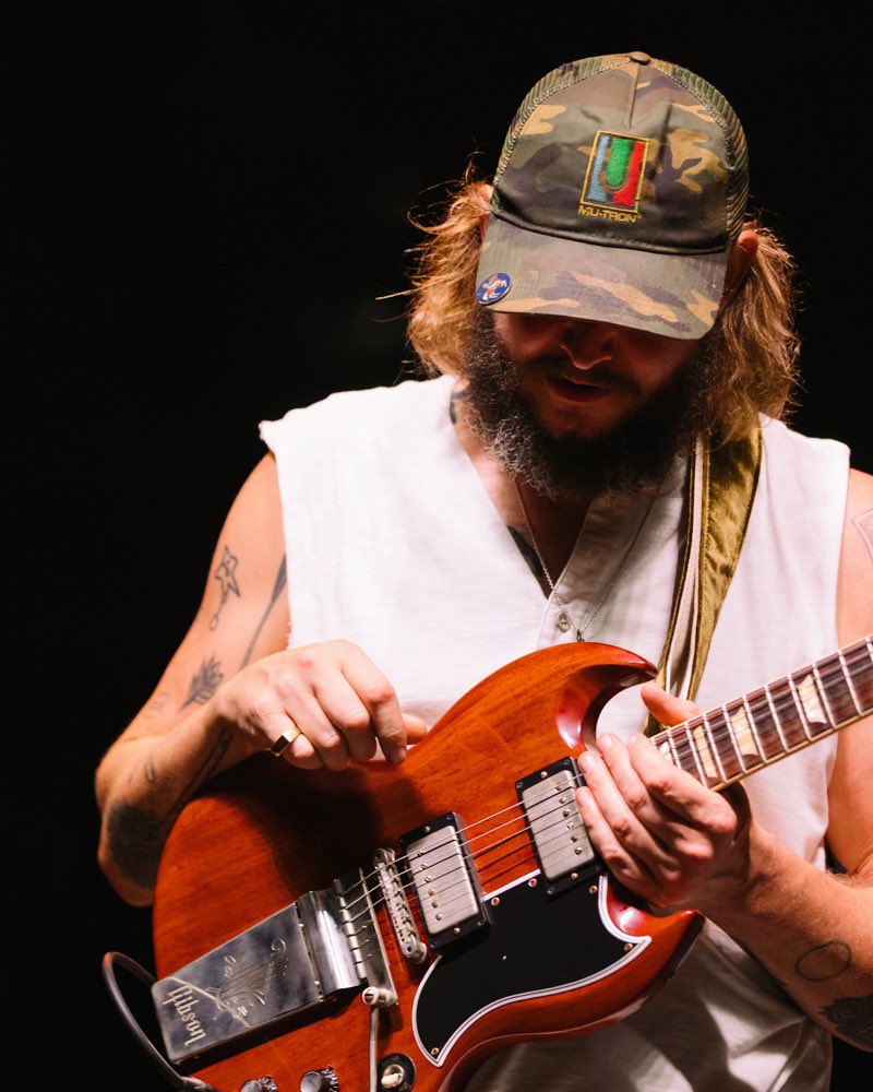 sara fish phototography tweet media