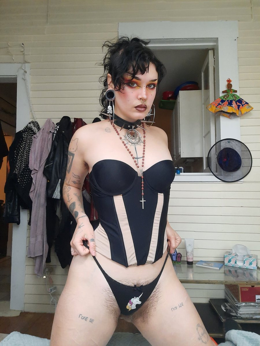 Yaushi2's tweet photo. @OnIyFansPromoRT @OnIyFansNewbs https://t.co/siuQmSdqB5 
Doing a free trail for all my new subscribers! Come see what makes me cum ;) https://t.co/akZEo8W4pV