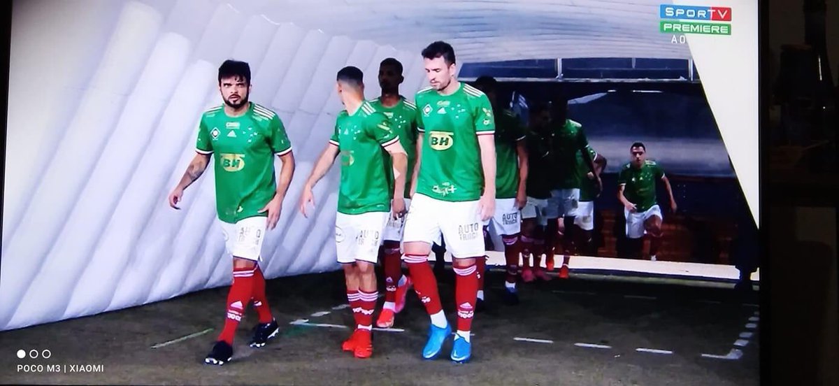 O Cruzeiro ficou dois anos na série b e já tá achando que é o Palmeiras