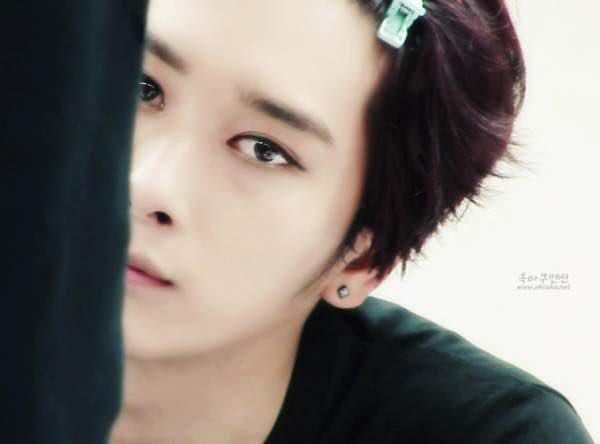 찬성은 치통을 앓을 때도 잘생겼다