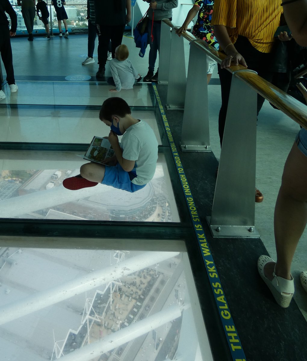 Sarah Cameron tweet media