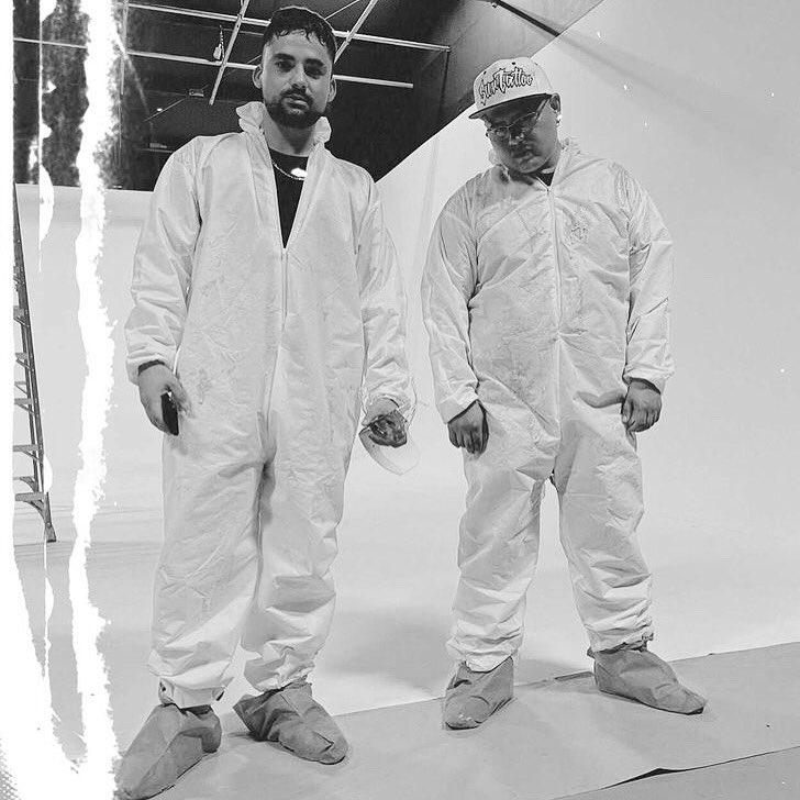_alejandrobueno's tweet photo. Próximamente nuevo video oficial “Sólo” https://t.co/f4D6iHl7fI