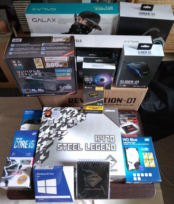 sub_fukuchan's tweet photo. 【GALAX】GALAXの周辺機器で自作をした件。
6月末にクイズに答えて当選したパーツです。
Intel Core i5-10400FやASRock(@AsrockJ)さんのH470 Steel Legendなどで構成しました。
GALAX Japan(@GalaxJapan)さんフォロワー1万人突破記念を機に自作が出来て良かったです！
大事に使って行きます！
#自作PC https://t.co/KrX7Y83igE