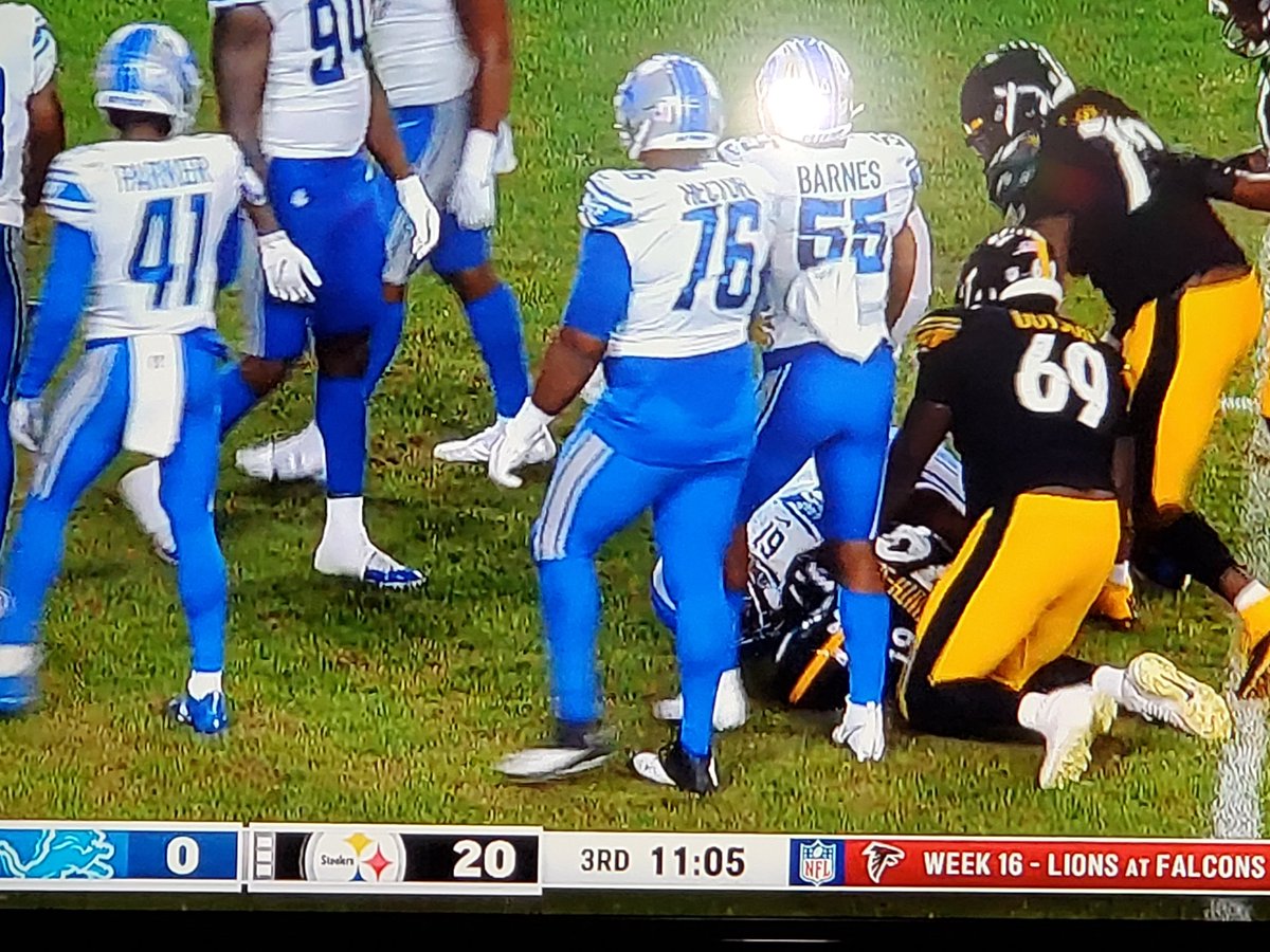 Wiseg03's tweet photo. My Lions lookin shady as ever. Here we go again. https://t.co/jgpSyKG5e2