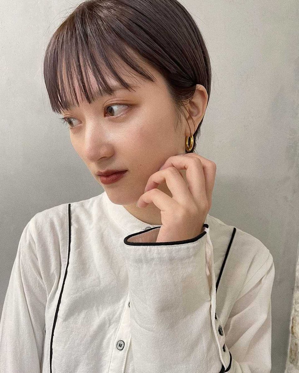 ゆきの ゆかちゃん前髪ぱっつんにくすみカラー イメージはえみちぃ 鈴木えみ だよ ヘアスタイルとメイクで好きな自分なりたい自分を 作れちゃうから女の子って楽しいよね ゆきの ゆかちゃん前髪ぱっつんにくすみカラー イメージはえみちぃ 鈴木えみ だよ ヘアスタイルとメイクで好きな自分なりたい自分を 作れちゃうから女の子って楽しいよね