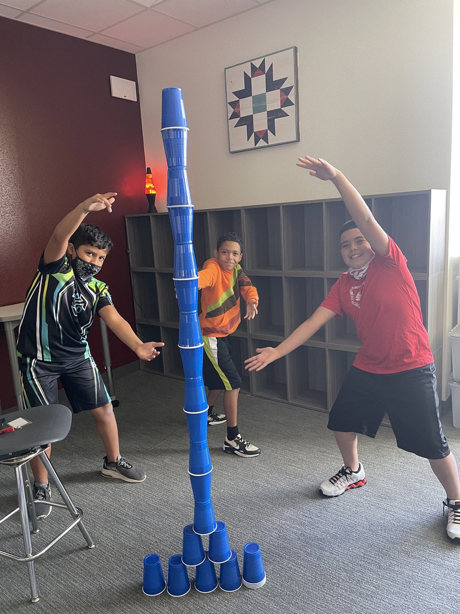 tkpauley's tweet photo. Students use 24 cups to build the tallest tower @RoadrunnersWes @5Gisd https://t.co/z1eysLoNQy