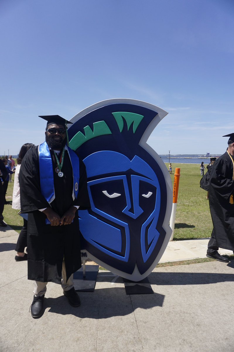 JayBeLike_'s tweet photo. #UWF itโs been real!!
Associates Degree โ
Bachelors Degree โ
3.4 GPA
Presidents List
Deans List
๐ข๐ต๐ข๐ต
#UWF21 #imdonefornow https://t.co/4aAEiWVjkq