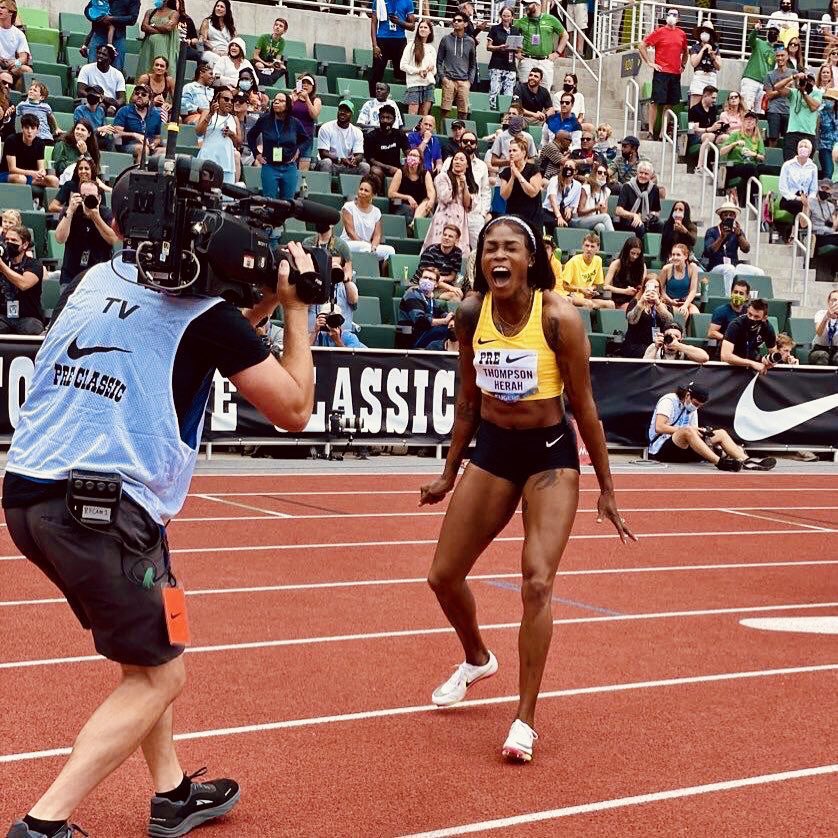 _romeko's tweet photo. Elaine Thompson- Herah just ran a:

✅ World Lead
✅ National Record 
✅ Diamond League Record 
✅ Meet Record
✅ Personal Best
✅ Second Fastest 100m EVER!

1️⃣0️⃣.5️⃣4️⃣ 🔥🔥🔥 🐐 

#EugeneDL #PrefontaineClassic #DiamondLeague https://t.co/dagDtfpN4g