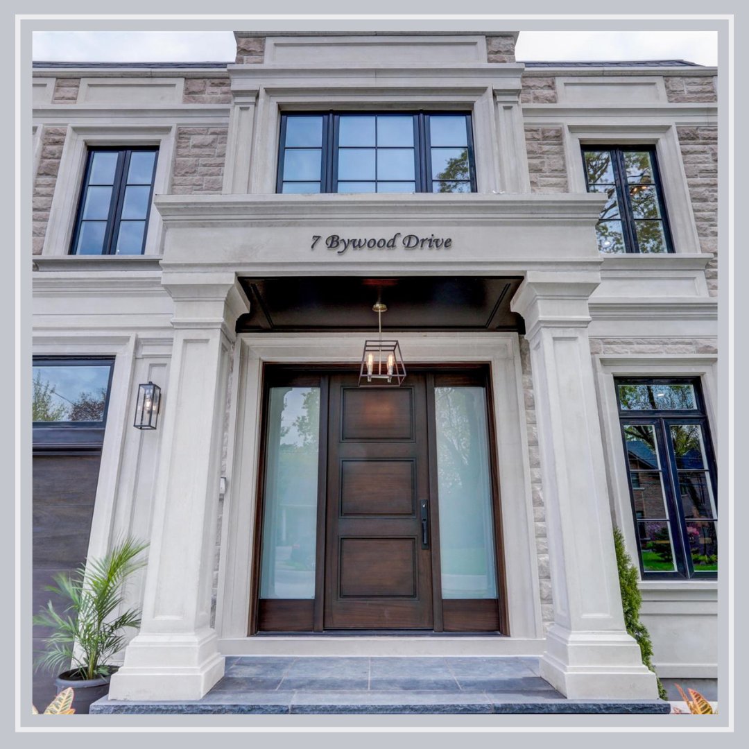 NicksDevelopme2's tweet photo. Give your home such a deceptive look that everyone has to believe that you belong to the royal family. Bywood Drive Project π
.
.
.
#architecture #nicksdevelopments #interiordesigner #homedesign #interiorstyling #furniture #interiordecor #decoration #art #luxury #designer https://t.co/x5PjPcNfy6