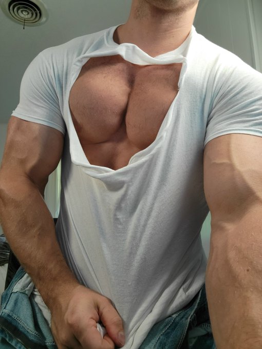My free hot cum video right here just for you @ https://t.co/MpuJBicHzr

#sexymen #men #sexy #hotmen