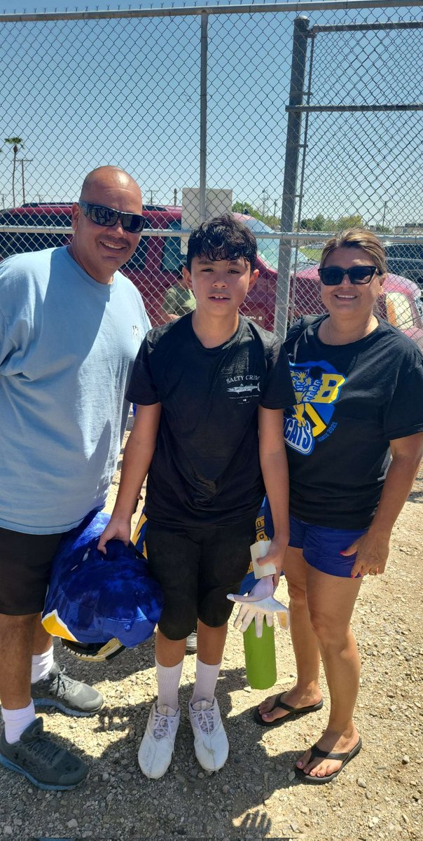 easanchez87's tweet photo. With the birthday boy. Our grandson! Happy 13th birthday James🎂🎉💕 https://t.co/CEkuHK5Z9D