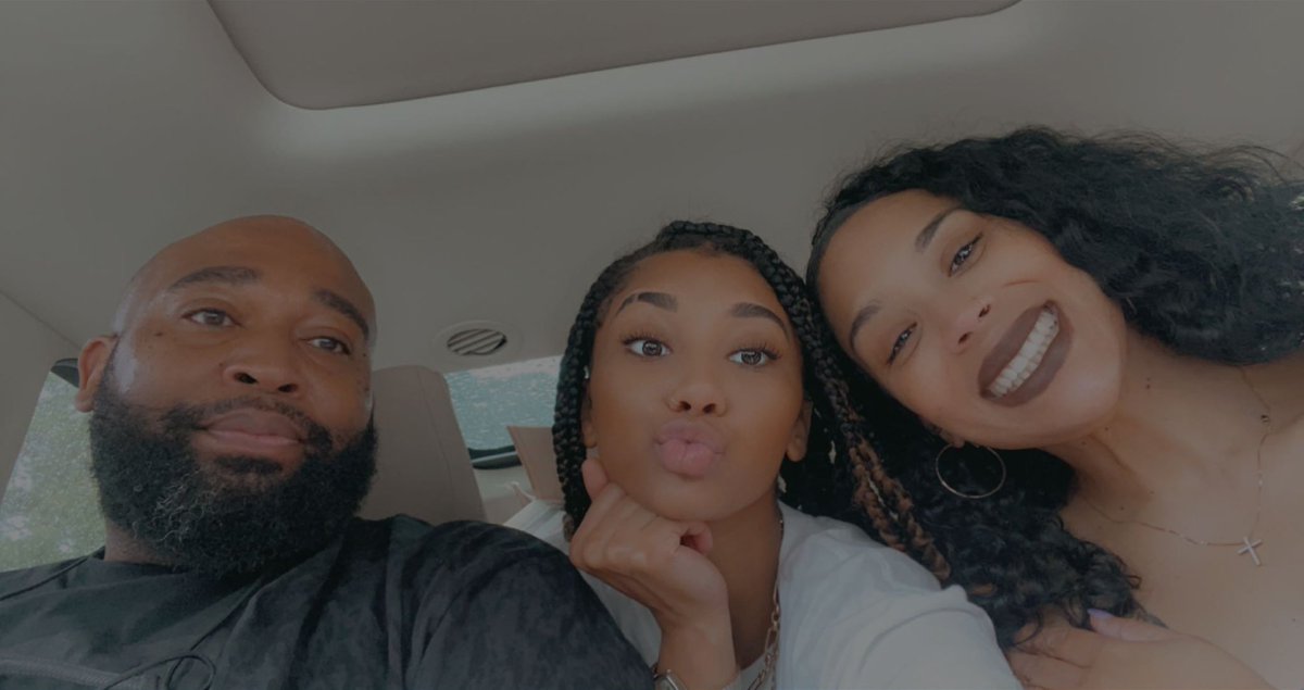 KyaWilliams0's tweet photo. Enjoyed my Saturday with my mom &amp; stepdad! Love them so much! ❤️ https://t.co/u7nAApkMbH