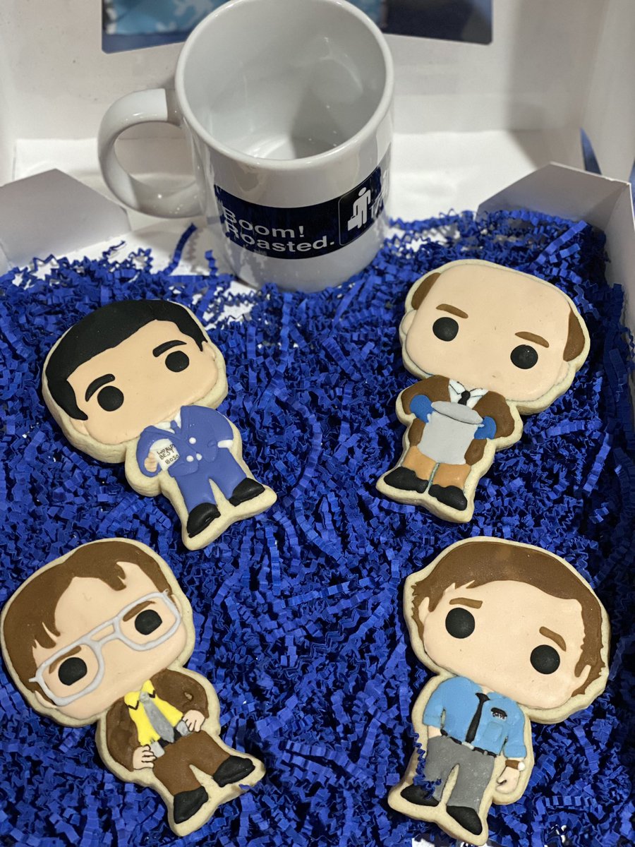 CrossBFORECrown's tweet photo. Made some cookies for my bestie, ad anxious awaiting The Office night at Woodpecker Stadium! @WoodpeckersNC @BBBaumgartner https://t.co/lNbGinjV6o