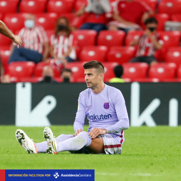 FCBarcelona_es's tweet photo. ❗ COMUNICADO MÉDICO

▶ Gerard Piqué tiene unas molestias en el sóleo de la pierna izquierda. Pendiente de más pruebas para saber el alcance de estas molestias https://t.co/To1LhrteK5