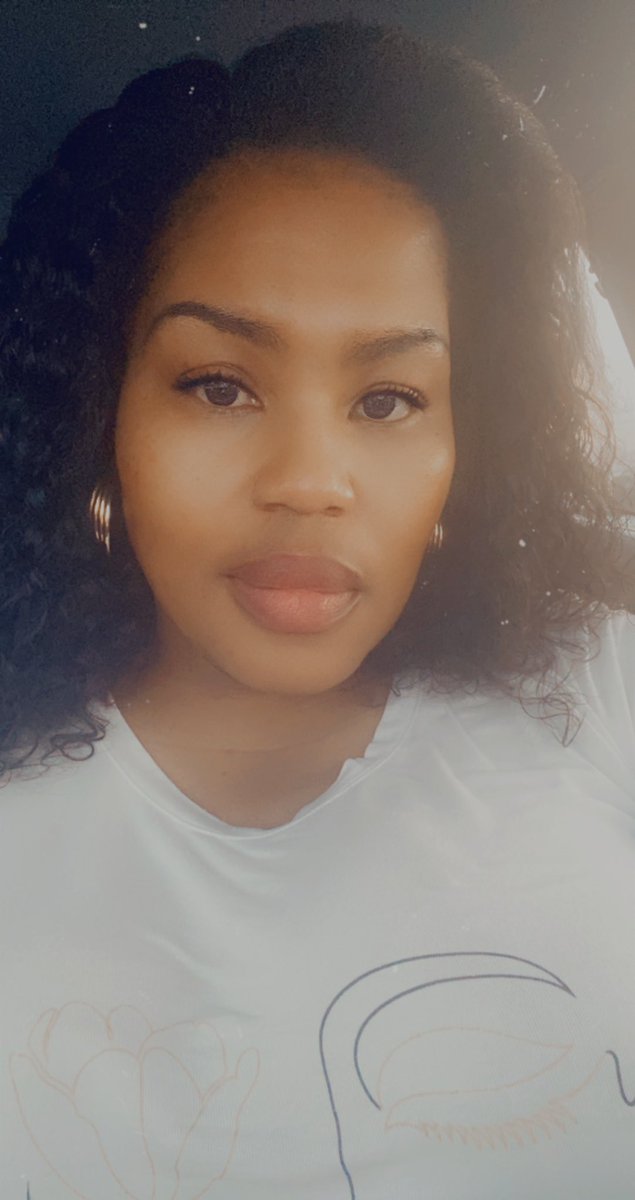 nhlakesm's tweet image. It’s been a great day!😊🙏🏼❤️ @QueenMbee I love you girl!❤️ Our friendship is truly one of a kind! #BlessedAndGrateful