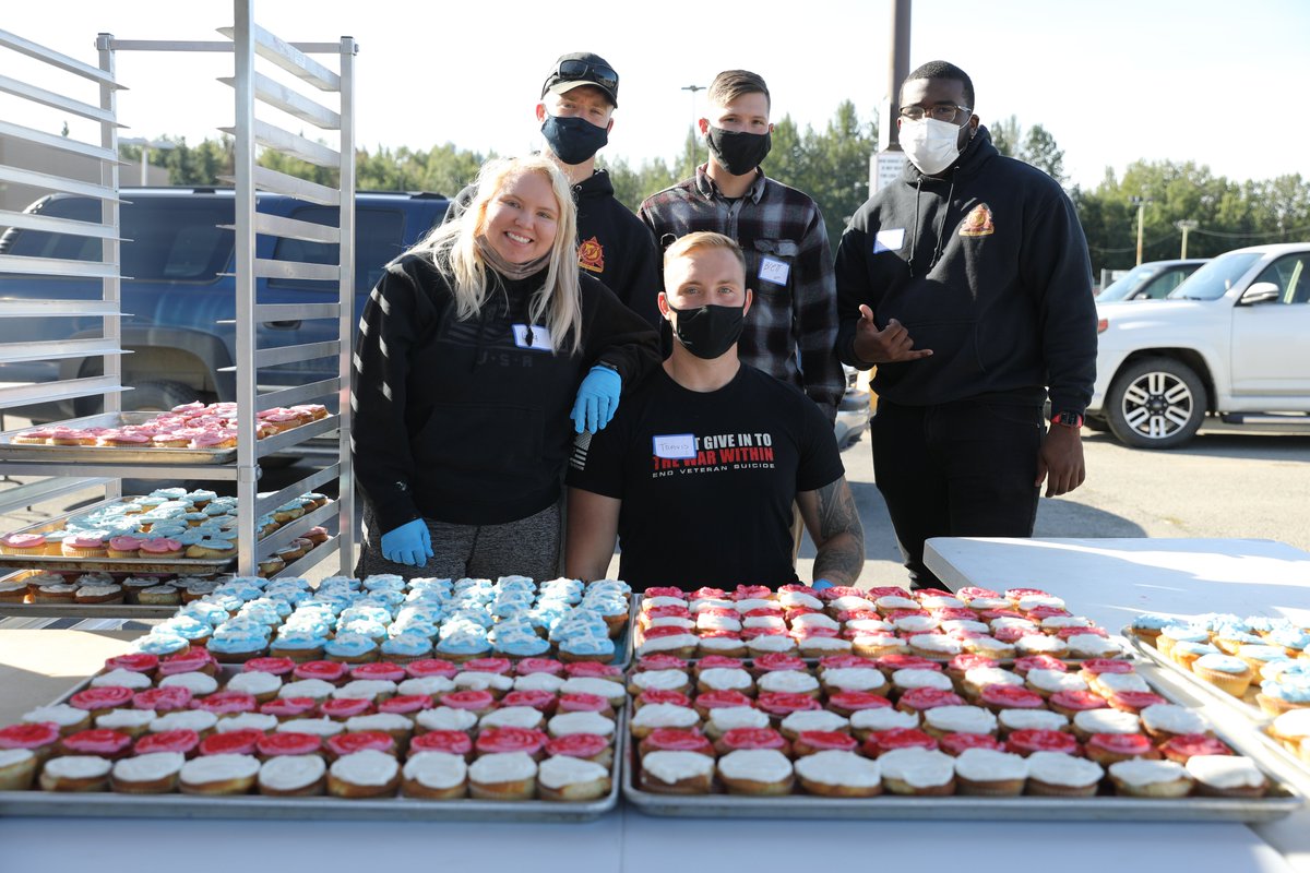 USArmyAlaska's tweet photo. USARAK Soldiers with the JBER BOSS program provided meals for the less fortunate this morning. https://t.co/F2b2HB9SxB