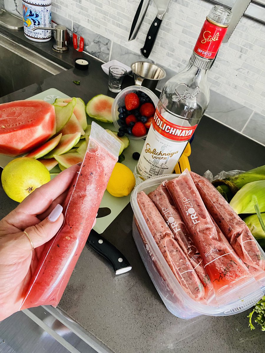 ScottsdaleToDo's tweet photo. @JeremyPalmer7 @Stacey1882 Making homemade #diy #boozy #vodka #popsicles #boozypops ๐ ๐ซ ๐ ๐ธ https://t.co/b9epLmqamc