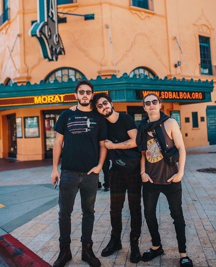 ooctxmorat's tweet image. .༗ best morat + zayn stan .༗
#KCAMexico #Morat