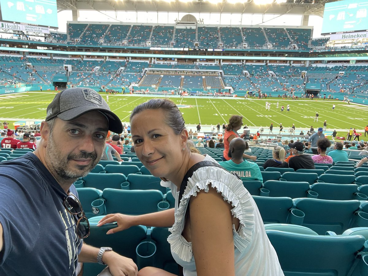 SPYNM's tweet photo. #FinsUp first game for my wife https://t.co/RkPbSjm3dC
