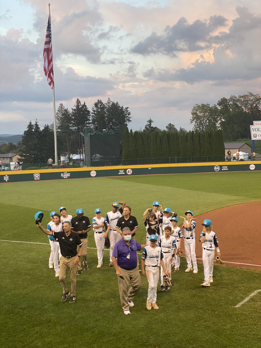 EastlakeLL's tweet photo. Eastlake wins! Eli Jones with a NO-NO in the @LittleLeague World Series! Wow! 

#GoEastlake 
#LLWS https://t.co/vjcPu3dlix