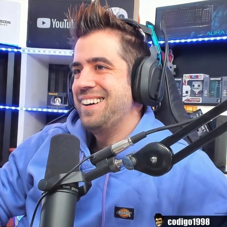 ooctxmorat's tweet image. .༗ best morat + auronplay stan .༗
#KCAMexico #Morat #AuronPlay