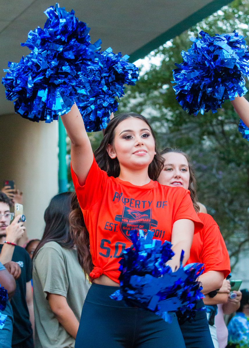JoeAleman's tweet photo. It is that time again! @utsasosa @utsapom https://t.co/h0gVwoItw1
